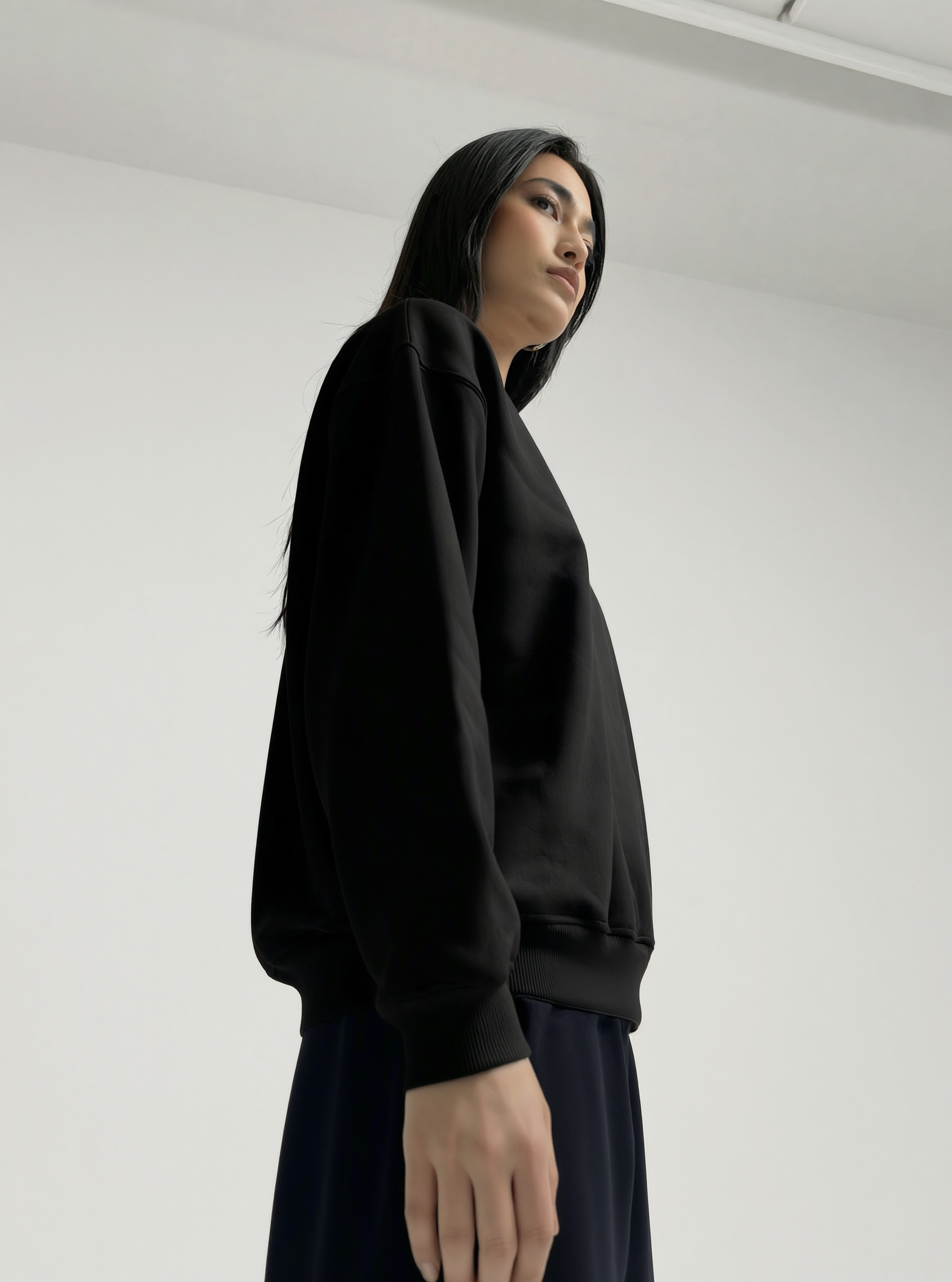 Black Crew Neck | UNI-SEX